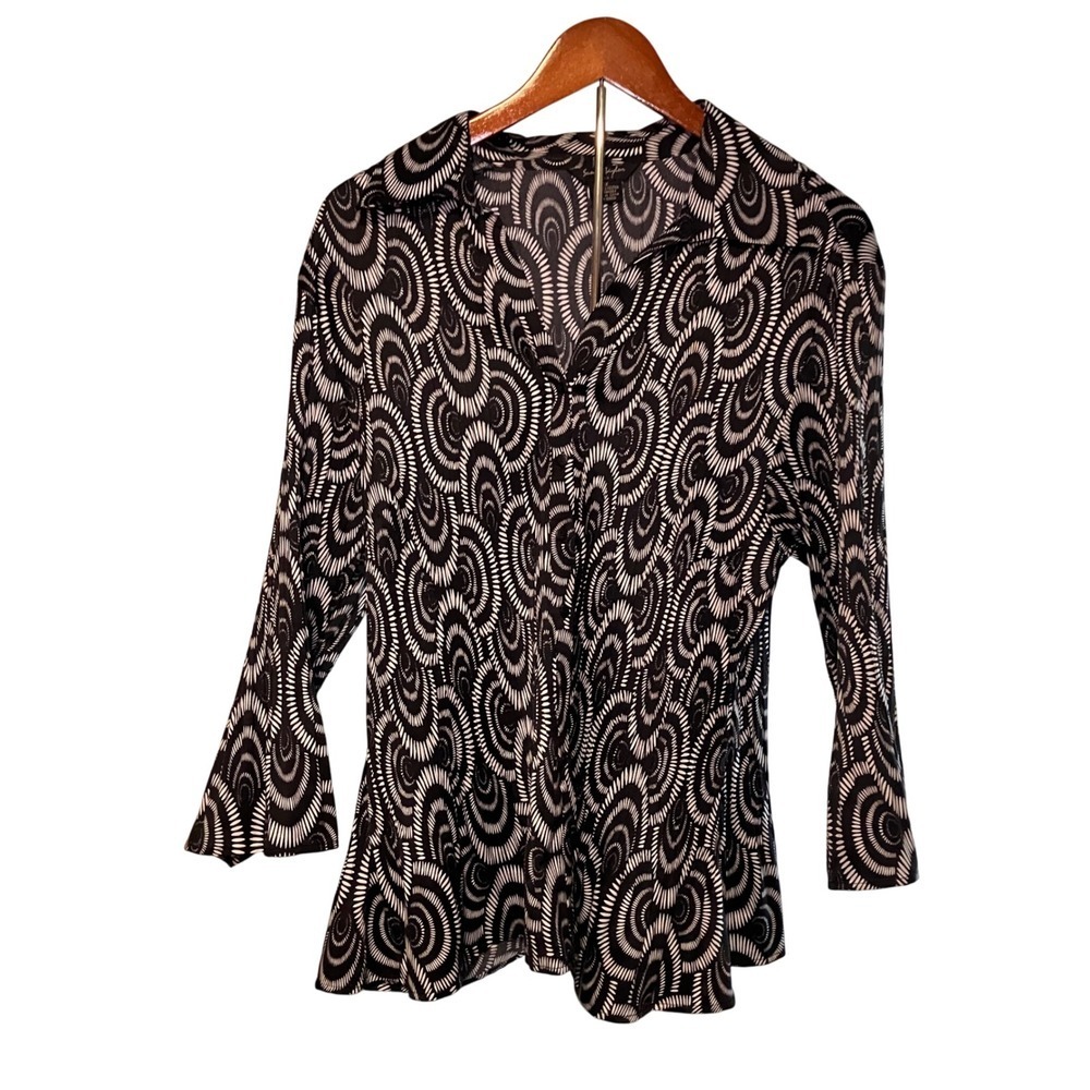 Susan Taylor Womens Blouse 1X Black White Print Button Down Long Sleeve